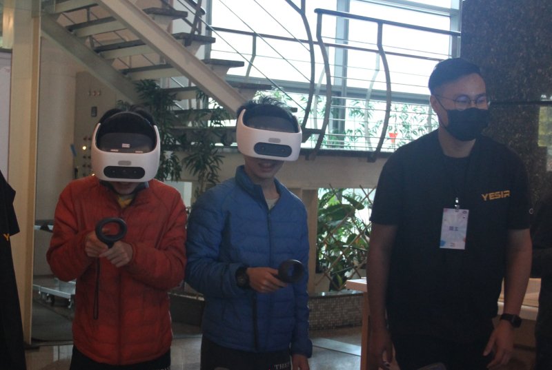 BenQ_CoocTech_Camp_STEAM_VR