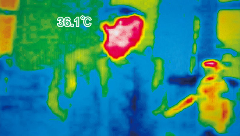 The thermal camera shows points of higher temperature.